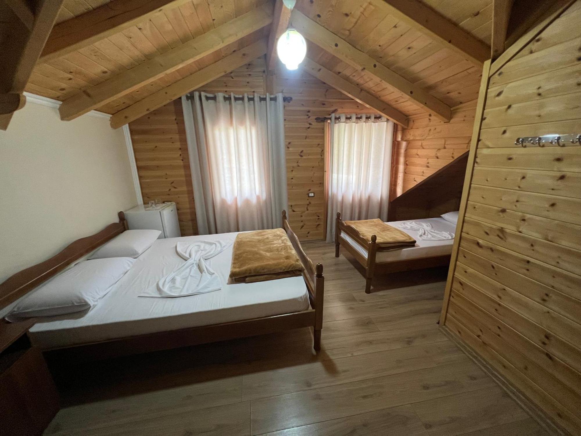 Pepaj * Razëm